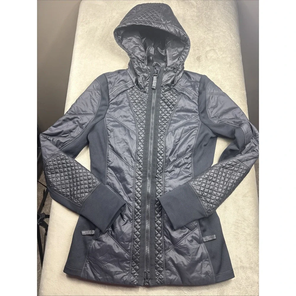 Athleta Rock Ridge Puffer Jacket Women XS PRIMALOFT Quilted Thumb Hole Hood NICE